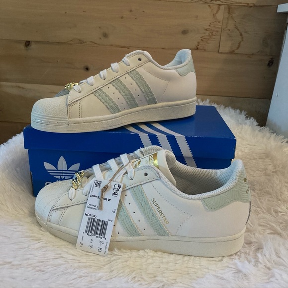 Adidas Superstar W off white linen green sneakers NWT and in box - Picture 3 of 10